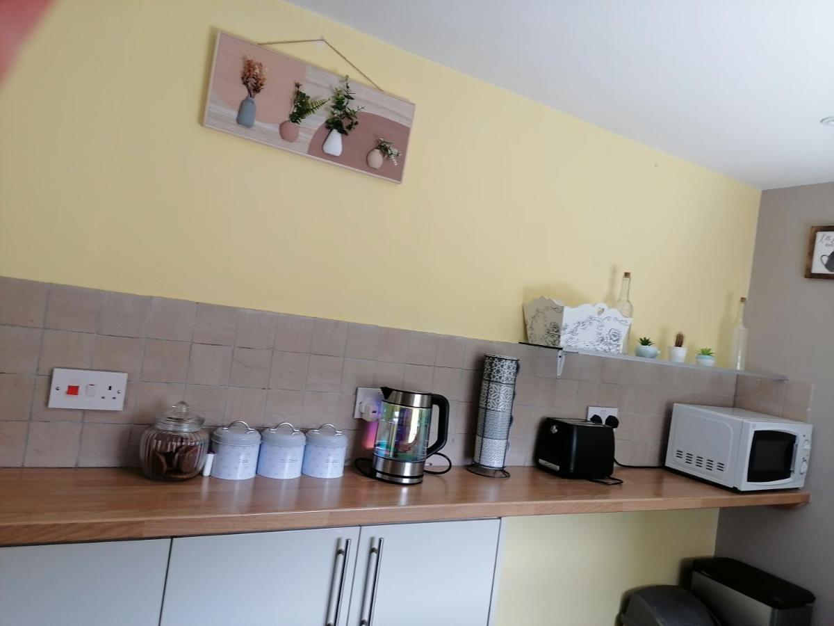Tynant House- Modern 3 Bed House- City Centre And Free Parking คาร์ดิฟฟ์ ภายนอก รูปภาพ