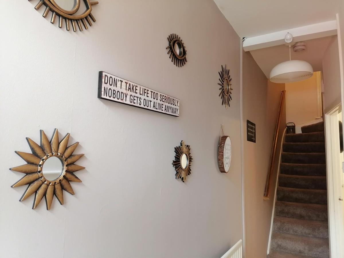 Tynant House- Modern 3 Bed House- City Centre And Free Parking คาร์ดิฟฟ์ ภายนอก รูปภาพ