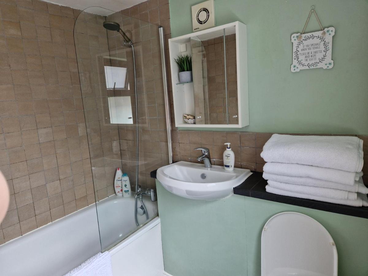 Tynant House- Modern 3 Bed House- City Centre And Free Parking คาร์ดิฟฟ์ ภายนอก รูปภาพ