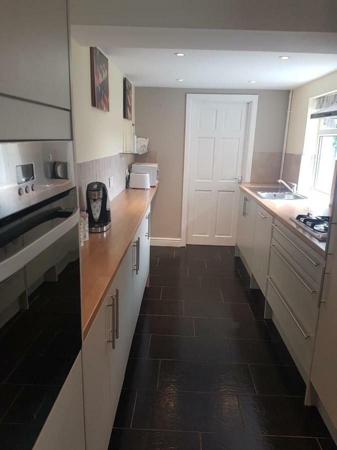 Tynant House- Modern 3 Bed House- City Centre And Free Parking คาร์ดิฟฟ์ ภายนอก รูปภาพ
