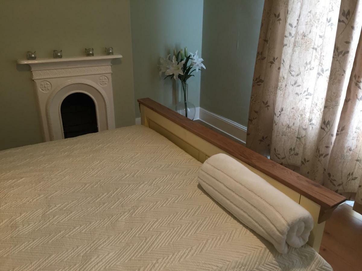 Tynant House- Modern 3 Bed House- City Centre And Free Parking คาร์ดิฟฟ์ ภายนอก รูปภาพ